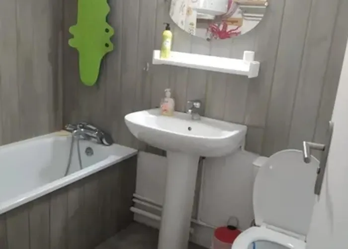 T2 - Port De Avec Parking - Fr-1-746-10 아파트 *